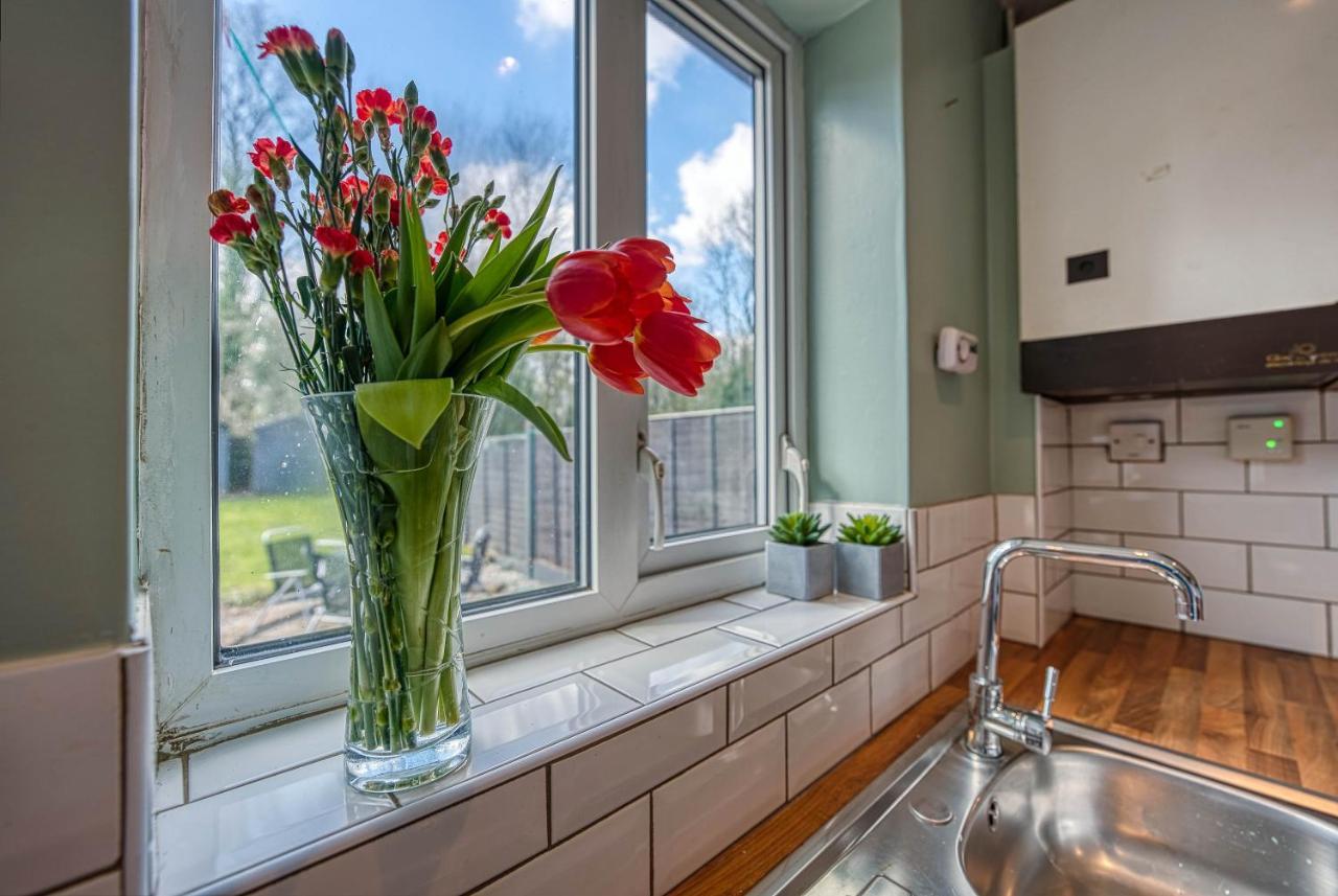 Capri 13 Sa - Contemporary 2 Bedroom House In Loughborough With Free Parking, Close To Loughborough University & M1 Motorway Exteriér fotografie